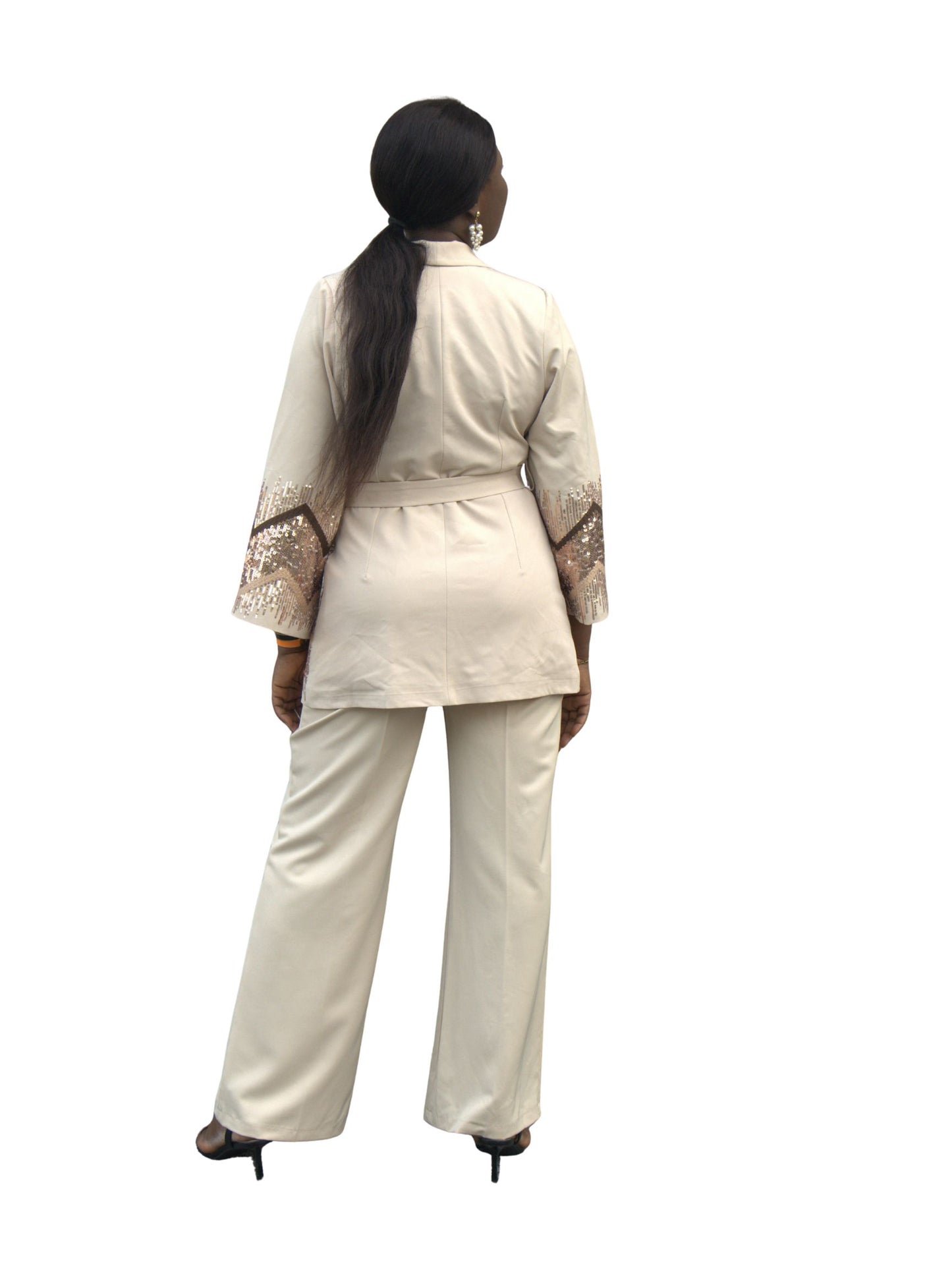 Ensemble élégant veste et pantalon beige à sequins